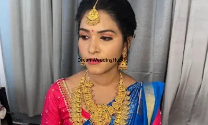 SHRADDHAs Beauty Parlour